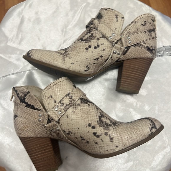 Fergalicious snake skin print booties - Picture 4 of 7